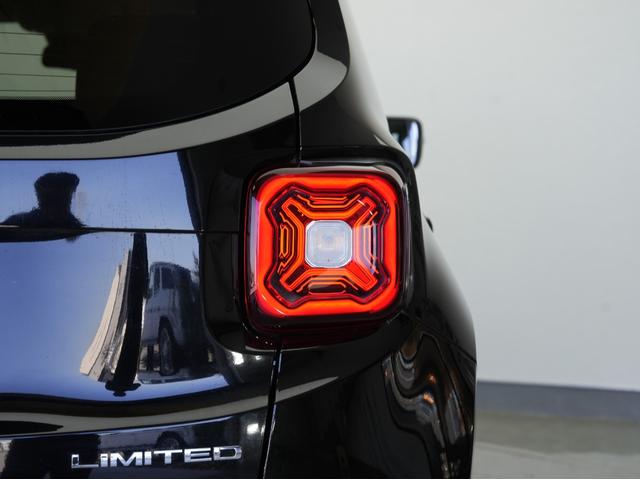 ジープ・レネゲード リミテッド 後期モデル・純正ディスプレイオーディオ・バックカメラ・シートヒーター・ブラインドスポットモニター・レーンキープアシスト・Apple CarPlay・ソナーセンサー・アダプティブクルーズコントロール(34枚目)