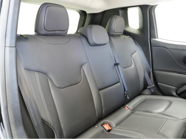 ジープ・レネゲード リミテッド 後期モデル・純正ディスプレイオーディオ・バックカメラ・シートヒーター・ブラインドスポットモニター・レーンキープアシスト・Apple CarPlay・ソナーセンサー・アダプティブクルーズコントロール(44枚目)