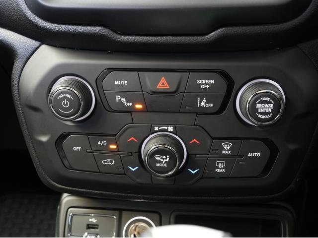 ジープ・レネゲード リミテッド 後期モデル・純正ディスプレイオーディオ・バックカメラ・シートヒーター・ブラインドスポットモニター・レーンキープアシスト・Apple CarPlay・ソナーセンサー・アダプティブクルーズコントロール(66枚目)