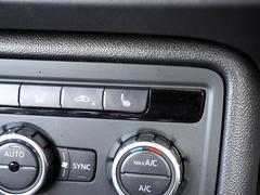 またシートにはシートヒーター機能も装備されていますので快適性も充実したお車となっています！ 7