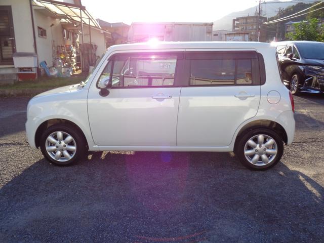 アルトラパン T Lパッケージ 4WD ICターボ 女性ワンオーナー禁煙車 ETC オートライト HID スマートキー フォグランプ LEDテール 電動格納ミラー シートヒーター スピーカーイルミ アルミホイール  オートエアコン(16枚目)