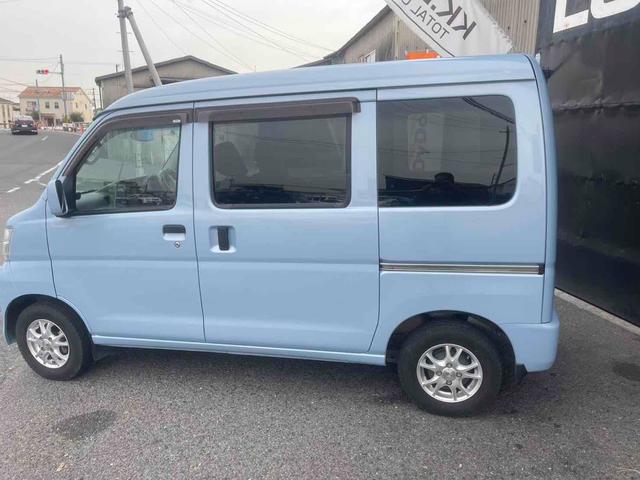 サンバーバン ＶＣ　軽バン　ＭＴ　両側スライドドア　キーレスエントリー　電動格納ミラー　アルミホイール　エアコン　パワーウィンドウ　ＣＤ（4枚目）