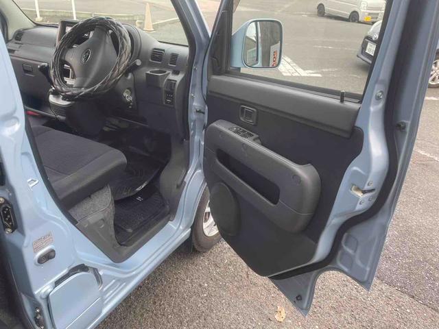 サンバーバン ＶＣ　軽バン　ＭＴ　両側スライドドア　キーレスエントリー　電動格納ミラー　アルミホイール　エアコン　パワーウィンドウ　ＣＤ（6枚目）