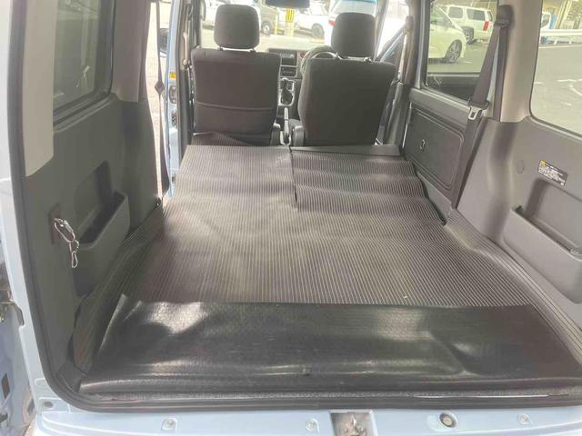 サンバーバン ＶＣ　軽バン　ＭＴ　両側スライドドア　キーレスエントリー　電動格納ミラー　アルミホイール　エアコン　パワーウィンドウ　ＣＤ（22枚目）