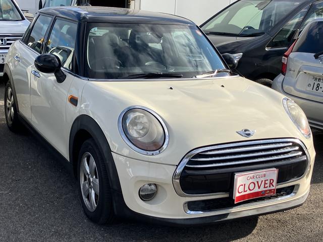 MINI クーパー オートクルーズコントロール アルミホイール スマートキー アイドリングストップ AT 盗難防止システム ABS ESC USB ミュージックプレイヤー接続可 エアコン パワーステアリング(15枚目)