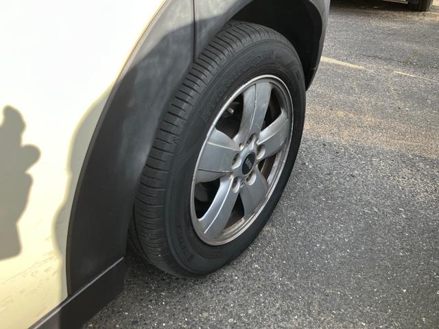 MINI クーパー オートクルーズコントロール アルミホイール スマートキー アイドリングストップ AT 盗難防止システム ABS ESC USB ミュージックプレイヤー接続可 エアコン パワーステアリング(20枚目)