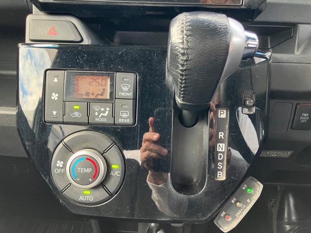 ウェイク ＧターボＳＡＩＩ　ＥＴＣ　バックカメラ　両側電動スライドドア　ナビ　ＴＶ　衝突被害軽減システム　ＬＥＤヘッドランプ　スマートキー　アイドリングストップ　ベンチシート　ＣＶＴ　盗難防止システム　ＡＢＳ　ＥＳＣ　ＣＤ（8枚目）