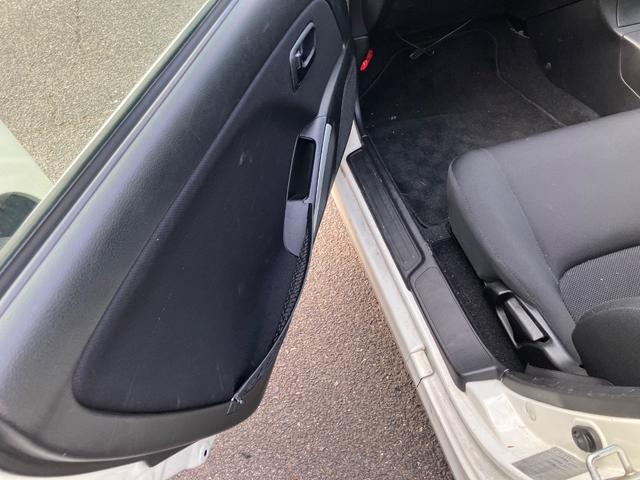 コペン アクティブトップ　ＥＴＣ　ナビ　キーレスエントリー　ＡＴ　ＡＢＳ　ＣＤ　ＤＶＤ再生　ＵＳＢ　ミュージックプレイヤー接続可　Ｂｌｕｅｔｏｏｔｈ　アルミホイール　衝突安全ボディ　エアコン　パワーステアリング（29枚目）