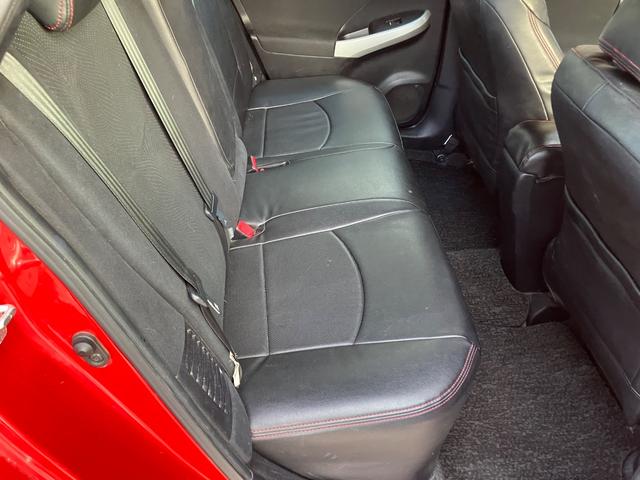 プリウス S ローダウン 外品19インチアルミ 前後ドライブレコーダー ETC バックカメラ ナビ TV オートライト スマートキー 電動格納ミラー 盗難防止システム CD DVD再生 Bluetooth(13枚目)