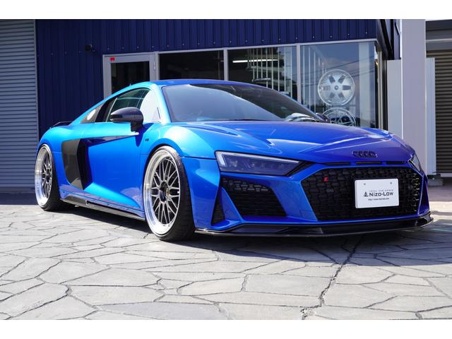 R8 V10クーペパフォマンス5.2FSIクワSトロニック(3枚目)