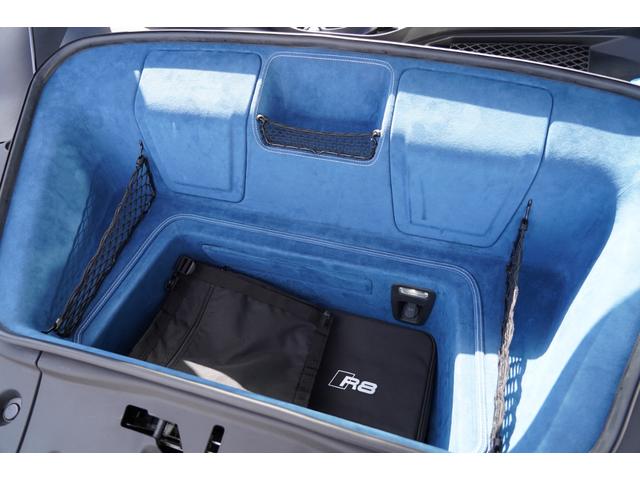 R8 V10クーペパフォマンス5.2FSIクワSトロニック(48枚目)