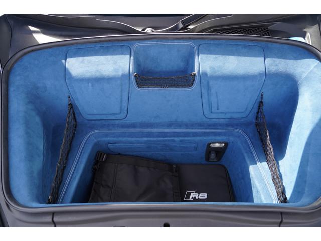 R8 V10クーペパフォマンス5.2FSIクワSトロニック(49枚目)