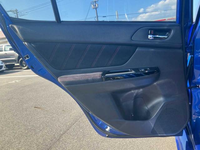 ＷＲＸ ＳＴＩ ＳＴＩ　社外ナビ　フルセグ　ＤＶＤ再生　Ｂカメラ　ＥＴＣ　ＵＳＢ充電ポート　ハーフレザーシート　サイドＳＲＳ　ＩＳＯＦＩＸ　ＬＥＤライト　オートライト　　レイズ１８インチ　ＳＴＩパフォーマンスマフラー　Ｆ型（56枚目）