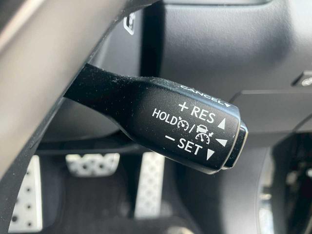 ＲＸ ＲＸ２００ｔ　Ｆスポーツ　メーカーナビ　フルセグＴＶ　ＤＶＤ再生　Ｂｌｕｅｔｏｏｔｈ　全方位カメラ　白レザーシート　エアーシート　前席パワーシート　ＨＵＤ　ＢＳＭ　レーダーＣ　パノラマルーフ　ＥＴＣ２．０　パワーリヤゲート（21枚目）