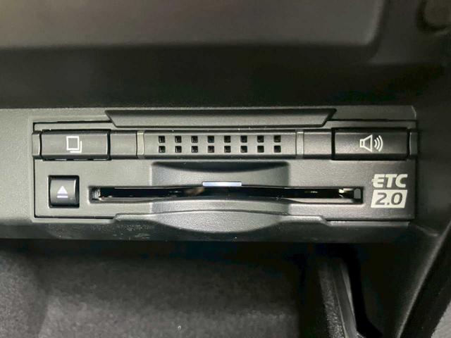 ＲＸ ＲＸ２００ｔ　Ｆスポーツ　メーカーナビ　フルセグＴＶ　ＤＶＤ再生　Ｂｌｕｅｔｏｏｔｈ　全方位カメラ　白レザーシート　エアーシート　前席パワーシート　ＨＵＤ　ＢＳＭ　レーダーＣ　パノラマルーフ　ＥＴＣ２．０　パワーリヤゲート（29枚目）