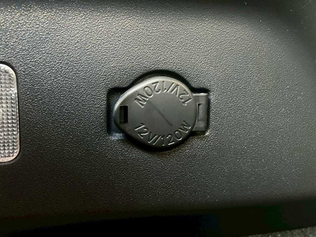 ＲＸ ＲＸ２００ｔ　Ｆスポーツ　メーカーナビ　フルセグＴＶ　ＤＶＤ再生　Ｂｌｕｅｔｏｏｔｈ　全方位カメラ　白レザーシート　エアーシート　前席パワーシート　ＨＵＤ　ＢＳＭ　レーダーＣ　パノラマルーフ　ＥＴＣ２．０　パワーリヤゲート（62枚目）