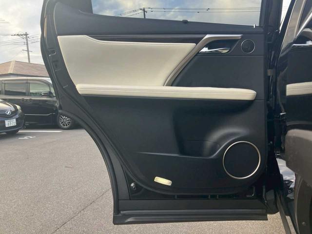 ＲＸ ＲＸ２００ｔ　Ｆスポーツ　メーカーナビ　フルセグＴＶ　ＤＶＤ再生　Ｂｌｕｅｔｏｏｔｈ　全方位カメラ　白レザーシート　エアーシート　前席パワーシート　ＨＵＤ　ＢＳＭ　レーダーＣ　パノラマルーフ　ＥＴＣ２．０　パワーリヤゲート（68枚目）