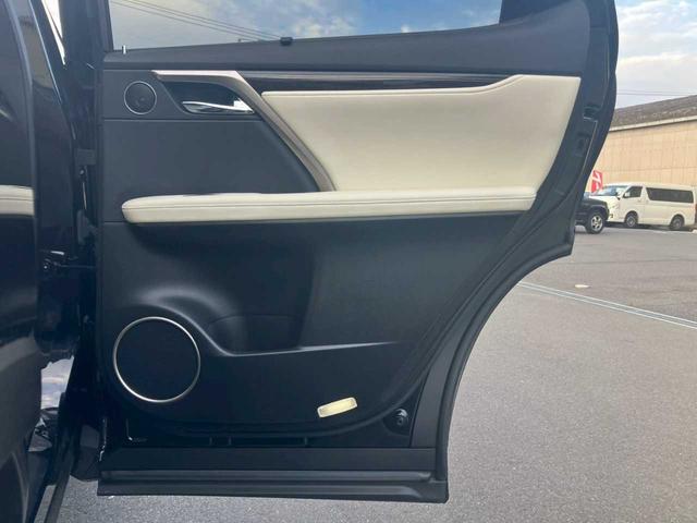 ＲＸ ＲＸ２００ｔ　Ｆスポーツ　メーカーナビ　フルセグＴＶ　ＤＶＤ再生　Ｂｌｕｅｔｏｏｔｈ　全方位カメラ　白レザーシート　エアーシート　前席パワーシート　ＨＵＤ　ＢＳＭ　レーダーＣ　パノラマルーフ　ＥＴＣ２．０　パワーリヤゲート（69枚目）