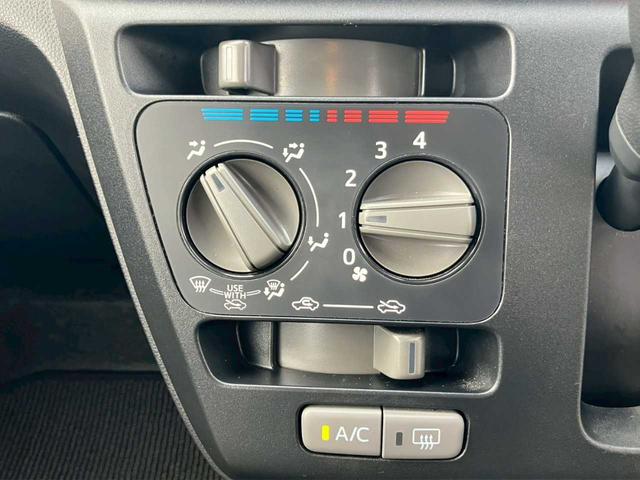 ピクシスエポック Ｌ　ＳＡＩＩＩ　純正ＣＤオーディオ　ＡＵＸ　キーレス　アイドリングＳＴＯＰ　オートハイビーム　ヘッドライトレベライザー　ＴＣＳ　衝突被害軽減ブレーキ　コーナーセンサー　セキュリティアラーム　ワンオーナー（9枚目）