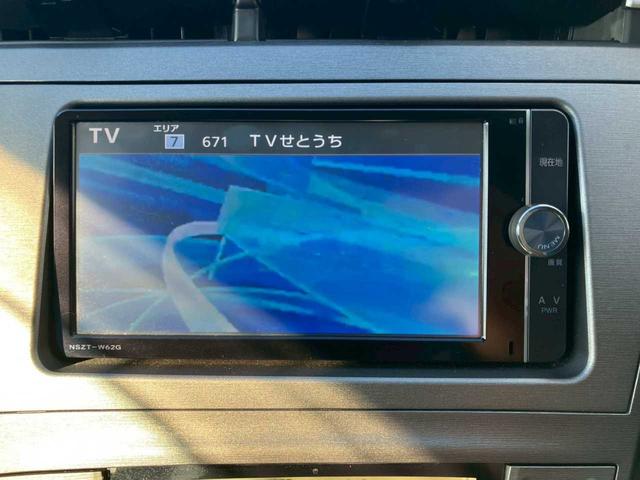 プリウス Ｓ　純正ナビ　フルセグ　ＤＶＤ再生　Ｂｌｕｅｔｏｏｔｈ　Ｂカメラ　ＥＴＣ　キセノンライト　オートライト　ＡＡＣ　サイドＳＲＳ　シートリフター　ＩＳＯＦＩＸ　ステアスイッチ　電格ミラー　ミラーウィンカー（11枚目）