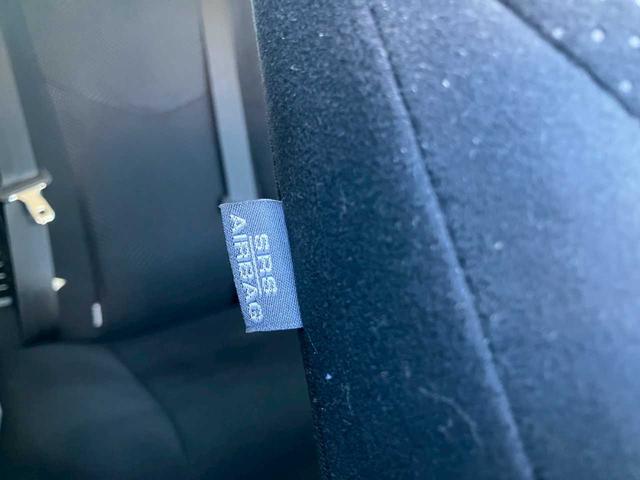 プリウス Ｓ　純正ナビ　フルセグ　ＤＶＤ再生　Ｂｌｕｅｔｏｏｔｈ　Ｂカメラ　ＥＴＣ　キセノンライト　オートライト　ＡＡＣ　サイドＳＲＳ　シートリフター　ＩＳＯＦＩＸ　ステアスイッチ　電格ミラー　ミラーウィンカー（40枚目）