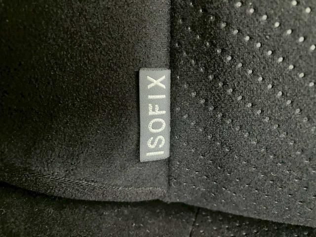 プリウス Ｓ　純正ナビ　フルセグ　ＤＶＤ再生　Ｂｌｕｅｔｏｏｔｈ　Ｂカメラ　ＥＴＣ　キセノンライト　オートライト　ＡＡＣ　サイドＳＲＳ　シートリフター　ＩＳＯＦＩＸ　ステアスイッチ　電格ミラー　ミラーウィンカー（45枚目）