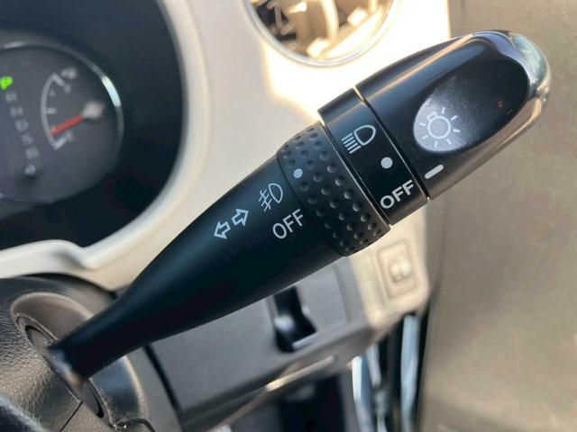 ミラココア ココアプラスＸ　純正ＨＤＤナビ　ミュージックサーバー　ＤＶＤ再生　スマートキー　ＡＡＣ　ミラーウィンカー　電格ミラー　アームレスト　ベンチシート　シートリフター　フォグ　ルーフレール　ＰＶガラス（14枚目）