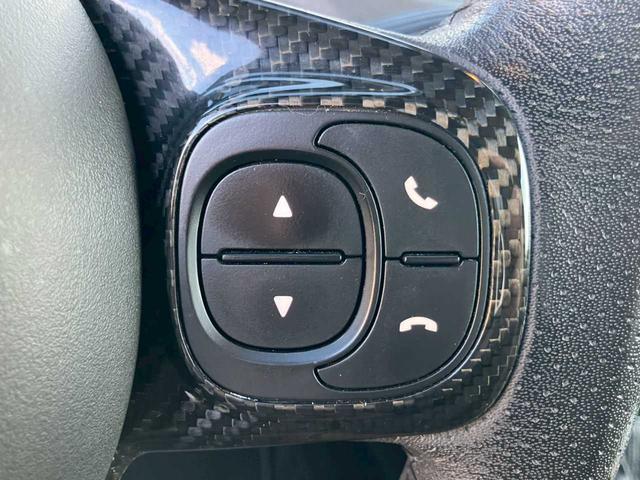 納車はもちろん内装クリーニング済み☆ご要望に応じてボディーコーティングも承ります☆ボディの艶は更に蘇りますし、細かい傷も目立たなくなります♪施工後のメンテナンスも水洗いでＯＫです♪