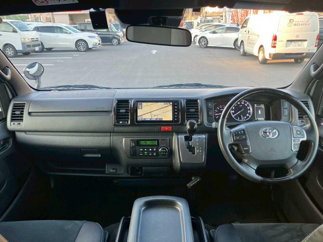 ハイエースバン スーパーＧＬ　ダークプライムＩＩ　純正ナビ　フルセグ　ＤＶＤ再生　Ｂｌｕｅｔｏｏｔｈ　全方位カメラ　ドラレコ　ＥＴＣ　両側電動スライド　ハーフレザー　Ｔｏｙｏｔａ　Ｓａｆｅｔｙ　ｓｅｎｓｅ　コンビハンドル　ＬＥＤライト　４ＷＤ（5枚目）