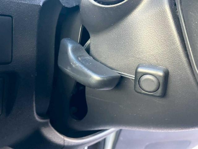 ハイエースバン スーパーＧＬ　ダークプライムＩＩ　純正ナビ　フルセグ　ＤＶＤ再生　Ｂｌｕｅｔｏｏｔｈ　全方位カメラ　ドラレコ　ＥＴＣ　両側電動スライド　ハーフレザー　Ｔｏｙｏｔａ　Ｓａｆｅｔｙ　ｓｅｎｓｅ　コンビハンドル　ＬＥＤライト　４ＷＤ（15枚目）