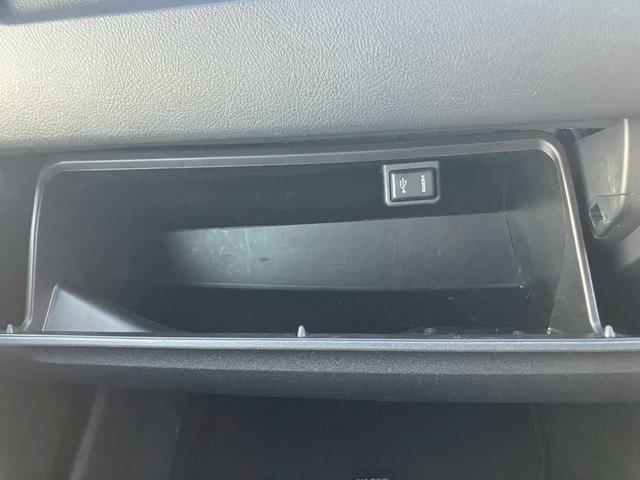 ハイエースバン スーパーＧＬ　ダークプライムＩＩ　純正ナビ　フルセグ　ＤＶＤ再生　Ｂｌｕｅｔｏｏｔｈ　全方位カメラ　ドラレコ　ＥＴＣ　両側電動スライド　ハーフレザー　Ｔｏｙｏｔａ　Ｓａｆｅｔｙ　ｓｅｎｓｅ　コンビハンドル　ＬＥＤライト　４ＷＤ（41枚目）