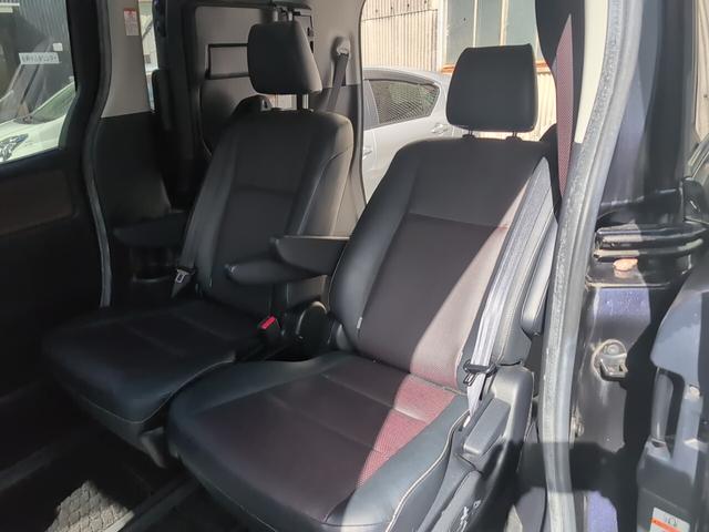 エスクァイア ハイブリッドＧｉ　両側パワースライド　フリップダウンモニター　ＥＴＣ　バックカメラ　レザーシート（14枚目）