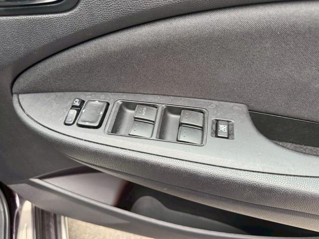 ビアンテ グランツ－スカイアクティブ　禁煙車　８人乗り　両側電動スライドドア　ＥＴＣ　８型ナビ　後席モニター　バックカメラ　フルセグＴＶ　Ｂｌｕｅｔｏｏｔｈ　ＣＤ　ＤＶＤ　ＨＩＤヘッドライト　フォグライト　スマートキー　ＡＷ１６インチ（15枚目）