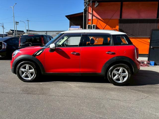 MINI MINI COOPER CROSSOVER