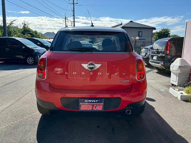 MINI MINI COOPER CROSSOVER