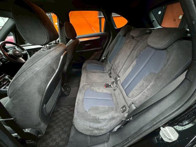 2シリーズ 218dアクティブツアラー Mスポーツ ディーゼルターボ ETC HDDナビ バックカメラ Bluetooth CD DVD USB スマートキー オートエアコン 電動格納ミラー オートライト AW17インチ ABS フォグライト(24枚目)