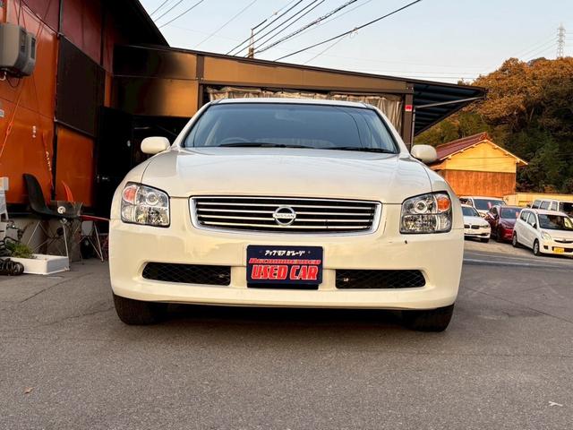 ステージア 250RX 禁煙車 CD HIDヘッドライト オートライト キーレスエントリー AW16インチ パワーウィンドウ パワーステアリング ABS 運転席・助手席エアバック 衝突安全ボディ(2枚目)