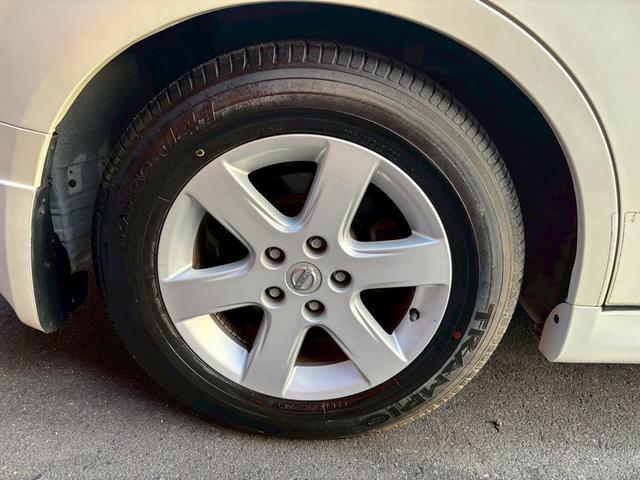 ステージア 250RX 禁煙車 CD HIDヘッドライト オートライト キーレスエントリー AW16インチ パワーウィンドウ パワーステアリング ABS 運転席・助手席エアバック 衝突安全ボディ(22枚目)