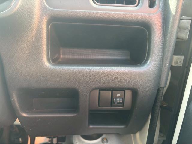キャリイトラック KCエアコン・パワステ 5速MT エアコン パワーステアリング AM/FMラジオ 三方開(11枚目)