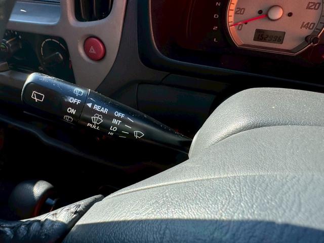 Ｋｅｉワークス 　禁煙車　インタークーラーターボ　レカロシート　タイミングチェーン　オートマ　ＥＴＣ　ＣＤ　ミュージックプレイヤー接続可　キーレスエントリー　電動格納ミラー　アルミホイール　パワーウィンドウ　パワステ（12枚目）