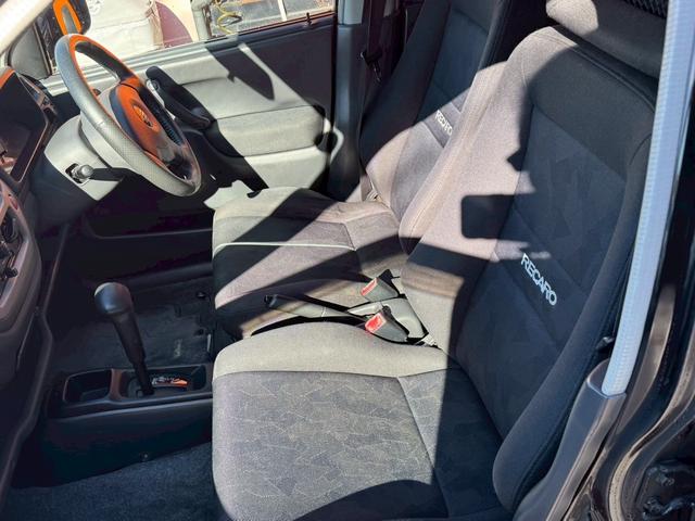 Ｋｅｉワークス 　禁煙車　インタークーラーターボ　レカロシート　タイミングチェーン　オートマ　ＥＴＣ　ＣＤ　ミュージックプレイヤー接続可　キーレスエントリー　電動格納ミラー　アルミホイール　パワーウィンドウ　パワステ（21枚目）