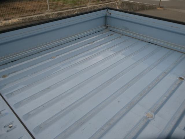 ハイゼットトラック スタンダード 平成30年式・エアコン・パワステ・エアバック・5MT・28000km・AM/FMラジオ(12枚目)