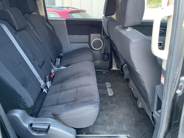 デリカD:5 D パワーパッケージ 4WD ディーゼル 両側電動スライドドア ナビTV ETC バックカメラ 社外アルミホイール マフラー スタッドレスタイヤホイール付(18枚目)