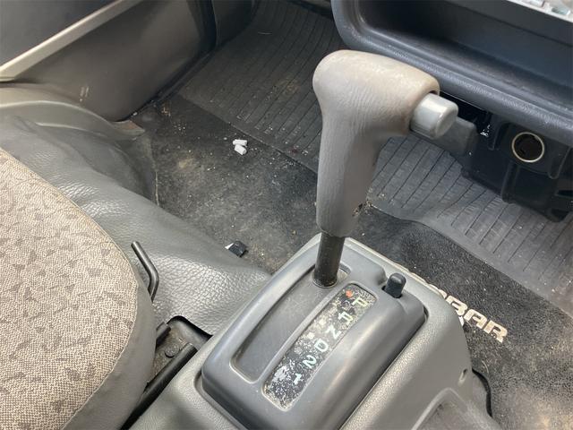 サンバーバン 　４ＷＤ　ＡＴ　両側スライドドア　アルミホイール　エアコン　ＣＤ（4枚目）