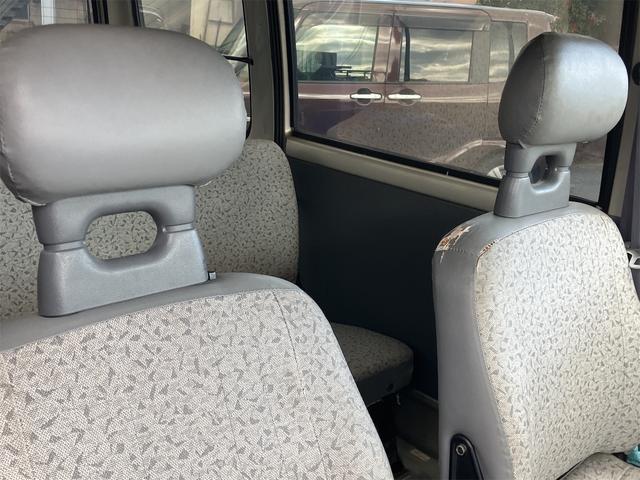 サンバーバン 　４ＷＤ　ＡＴ　両側スライドドア　アルミホイール　エアコン　ＣＤ（9枚目）