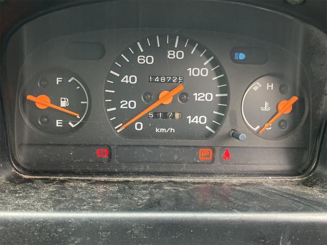 サンバーバン 　４ＷＤ　ＡＴ　両側スライドドア　アルミホイール　エアコン　ＣＤ（22枚目）