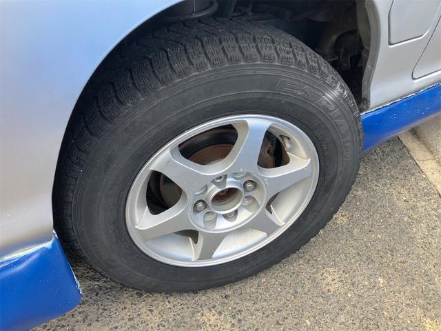 サンバーバン 　４ＷＤ　ＡＴ　両側スライドドア　アルミホイール　エアコン　ＣＤ（30枚目）