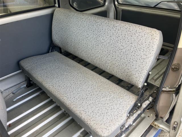 サンバーバン 　４ＷＤ　ＡＴ　両側スライドドア　アルミホイール　エアコン　ＣＤ（34枚目）