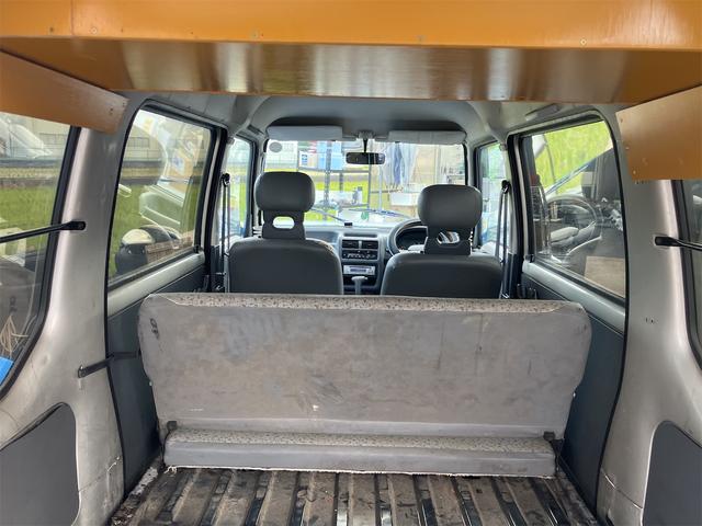 サンバーバン 　４ＷＤ　ＡＴ　両側スライドドア　アルミホイール　エアコン　ＣＤ（37枚目）