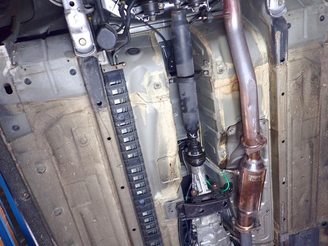 S2000 ベースグレード サーキット仕様 ワイヤースロットル仕様 無限製ハードトップとエキマニ VOLTEXのGTウイング ZEAL車高調 クスコLSD イケア製アッパーアーム ALTEX製 bremboブレーキキット(67枚目)